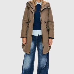 Orolay Fleece-Lined Hooded Parka Jacket with Pockets